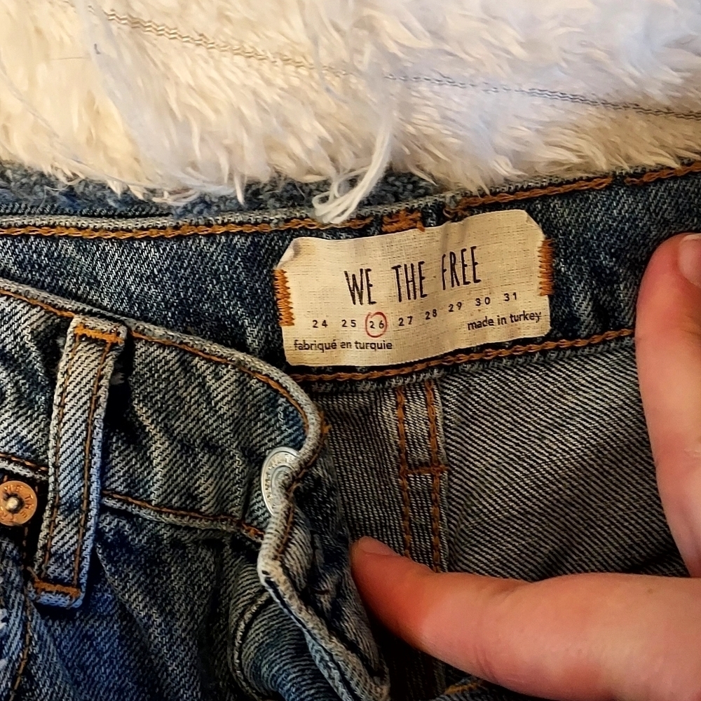 FP Distressed Striaght Leg Cutoff Jeans - Picture 2 of 6